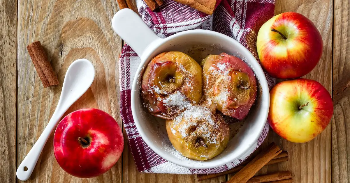 Prepara manzana asada al microondas Salud y Nutrición