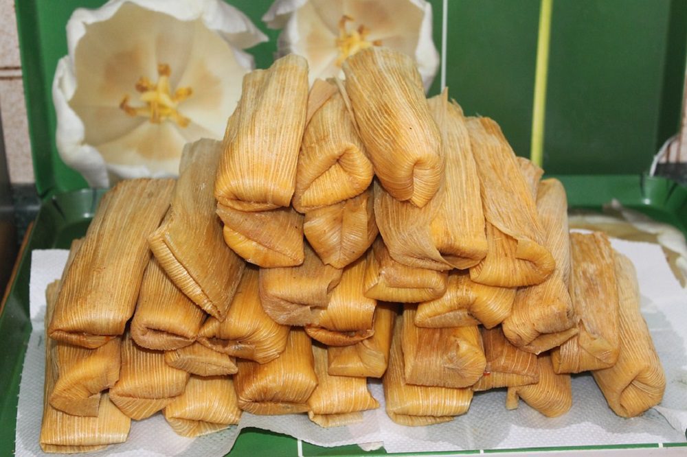 Stack,Of,Muenster,Cheese,Slices,On,White,Paper,Butcher,Paper
