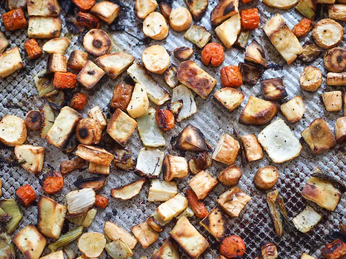 ¡Las verduras de otoño asadas se endulzan y caramelizan en el horno!